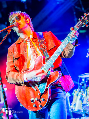 Dean Fairhurst on vocals & guitar