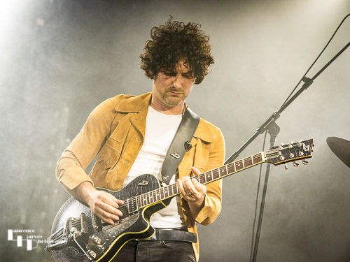 Joe Kavaney on lead guitar & backing vocals