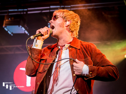 Dean Fairhurst on vocals & guitar