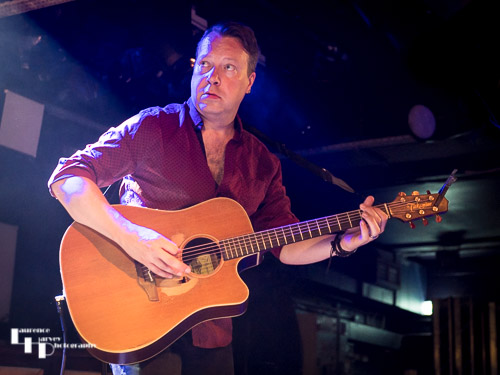 Jim Kirkpatrick on acoustic guitar