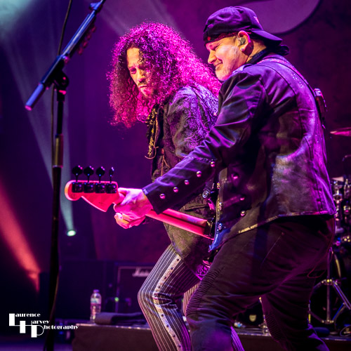 Paul Manzi on vocals, Lee Small on bass