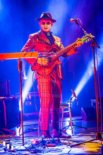Adrian Stout on guitar & vocals
