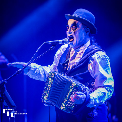 Martyn Jaques on vocals & accordion
