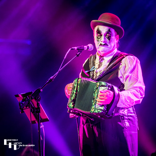 Martyn Jaques on vocals & accordion