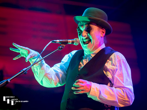 Martyn Jaques on vocals
