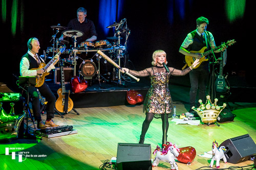Toyah Willcox on vocals, Robert Fripp & Nat Martin on guitar, Dave Keech on drums