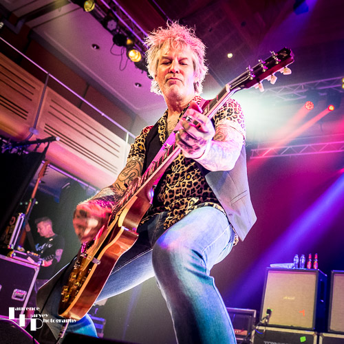 Mark Yates on guitar