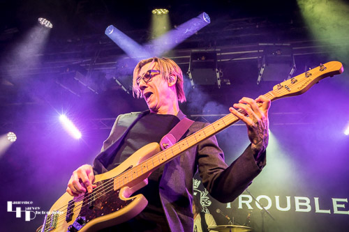 Rick Barrio Dill on bass