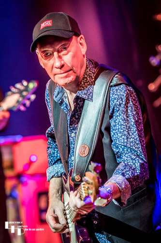 Bob Skeat on bass