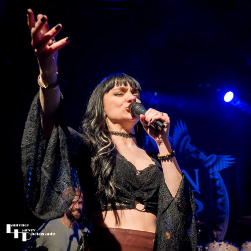 Grace Bond on vocals