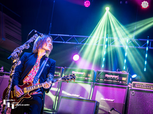 Blue Nation: Neil Murdoch on vocals & guitar