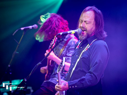 Black Spiders: Pete 'Spider' Spiby on vocals & guitar
