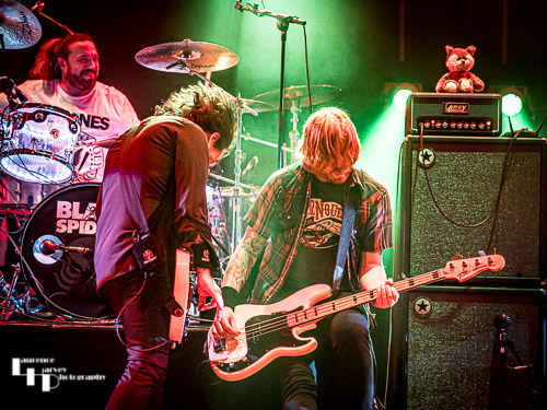 Black Spiders: Pete 'Spider' Spiby on vocals & guitar & Adam 'The Fox' Irwin on bass
