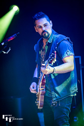 Circus 66: Matt Pearce on guitar