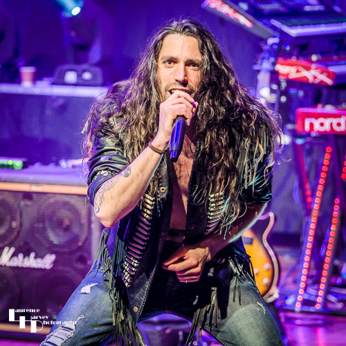 Angelo Tristan on vocals