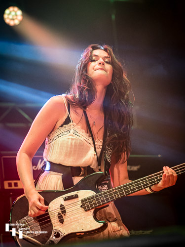 MuddiBrooke: Anna Melidone on bass