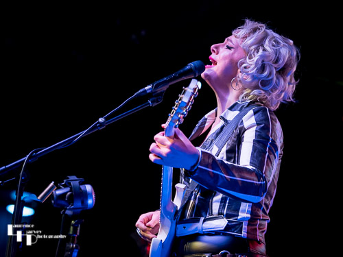 Samantha Fish on vocals & guitar