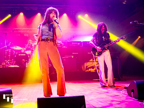Silveroller: Jonnie Hodson on vocals, Joe Major on drums