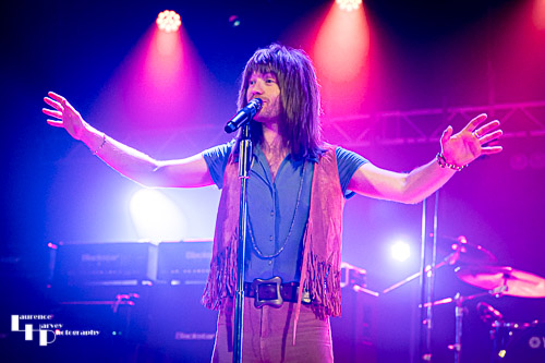 Silveroller: Jonnie Hodson on vocals