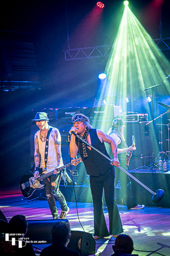 Takeaway Thieves: Peter McLoughlin on lead vocals, Adam Hall on bass