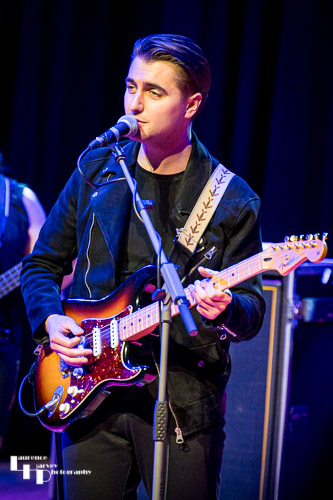 Brett Smit-Daniels on guitar & vocals