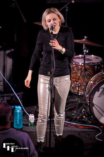 Jo Bevan on vocals