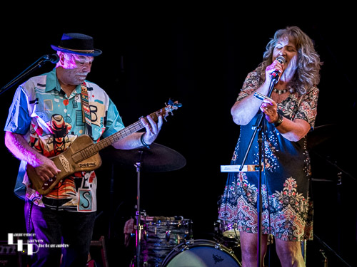 Chrissy Sands on vocals, Rob Sands on guitar