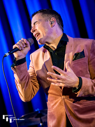 Jamie Smy on vocals