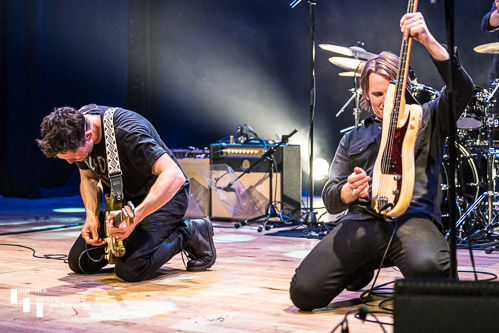 Aynsley Lister on guitar, Johnny Holiday on bass