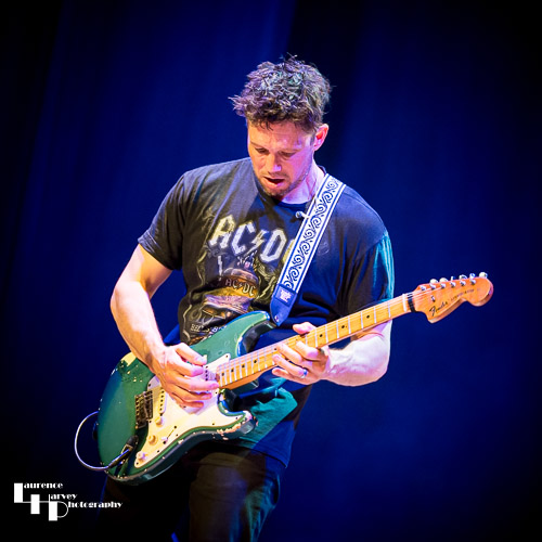 Aynsley Lister on vocals & guitar