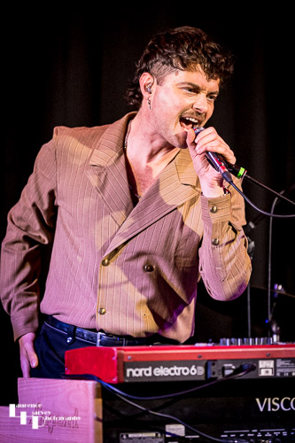 Marco Cinelli on keys & vocals