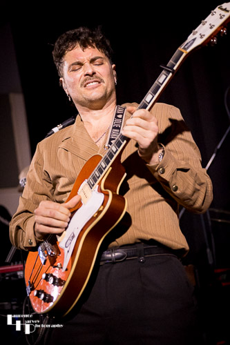 Marco Cinelli on guitar & vocals