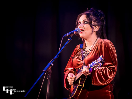 Jo Carley on vocals & mandolin