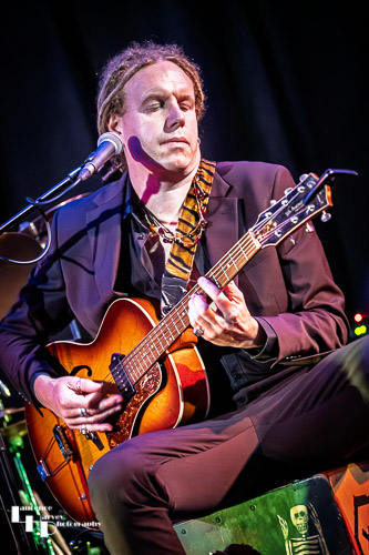 Tim Carley on guitar, kick drum & backing vocals