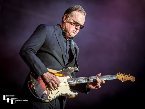 Joe Bonamassa on vocals & guitar