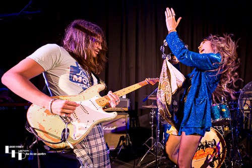 Megan Kane on vocals, Will Tipton on guitar