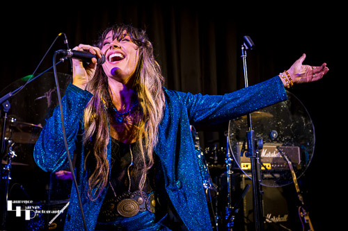 Megan Kane on vocals
