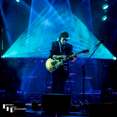 Steve Hackett on guitar