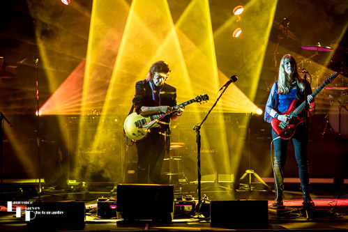 Steve Hackett & Amanda Lehmann on guitar