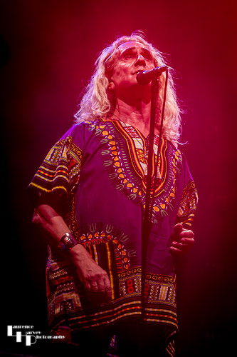 Nad Sylvan on vocals