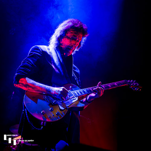 Steve Hackett on guitar & vocals