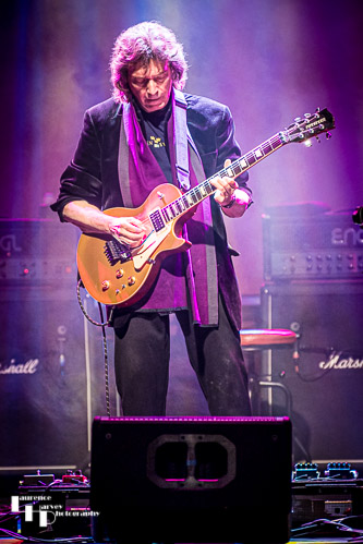 Steve Hackett on guitar & vocals