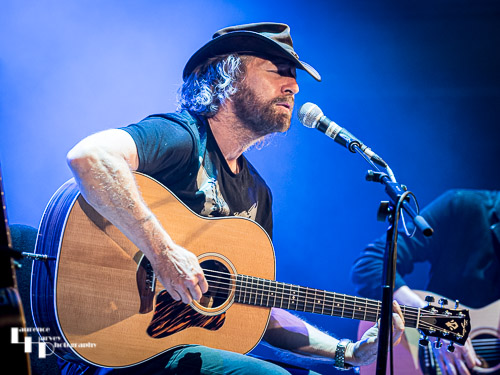 Tom Moriarty on guitar & vocals