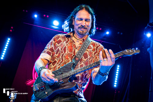 Aaron Bond on guitar & vocals