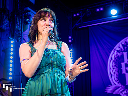 Grace Bond on vocals