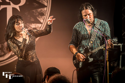 Grace Bond on vocals, Aaron Bond on guitar & vocals
