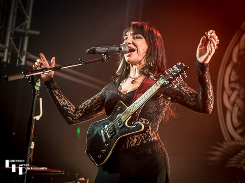 Grace Bond on vocals &, mandolin