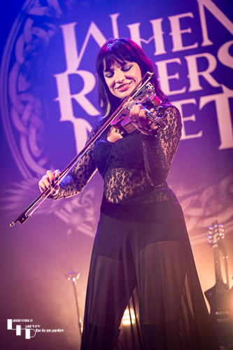 Grace Bond on vocals & violin