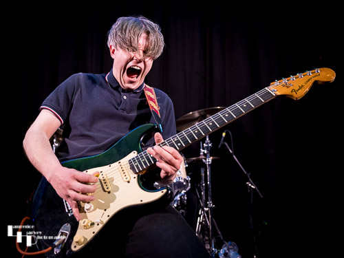 Zac Schulze on vocals & guitar