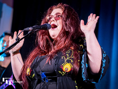 Alice Armstrong on vocals